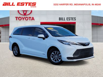 Used 2021 Toyota Sienna LE