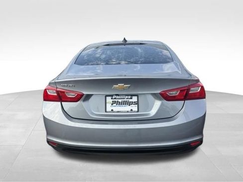 Used 2023 Chevrolet Malibu LS FWD image 11