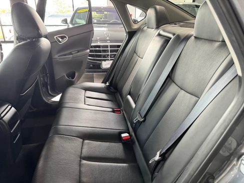 Used 2016 Nissan Sentra SL w/ SL Premium Package FWD image 18
