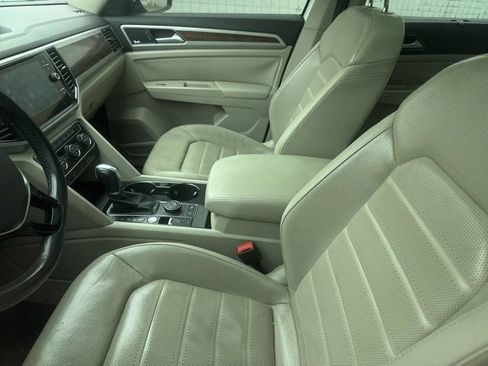 Used 2018 Volkswagen Atlas SEL Premium image 5