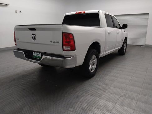 Used 2021 RAM 1500 Classic SLT image 9