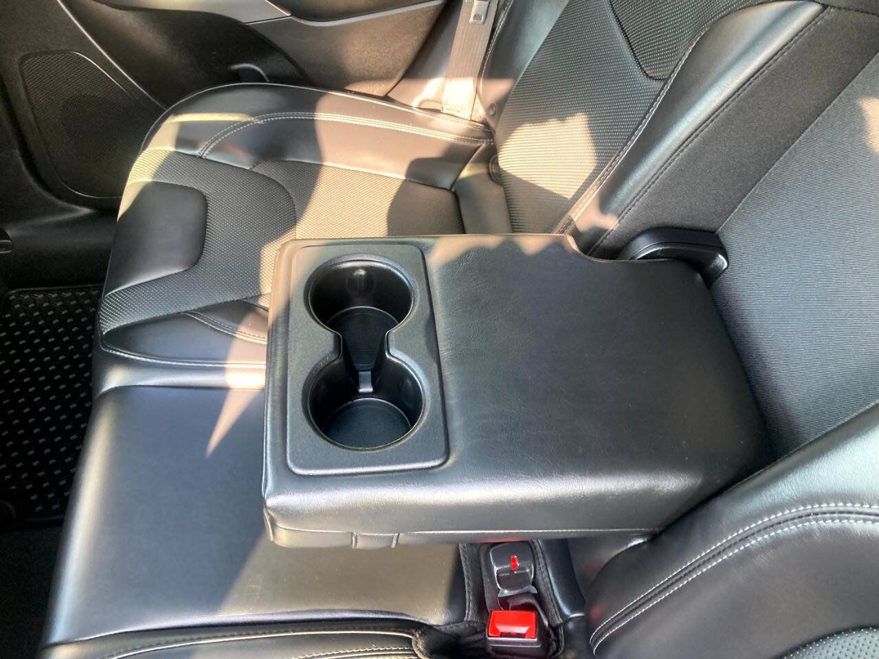 Used 2019 Jeep Cherokee High Altitude AWD/4WD image 17