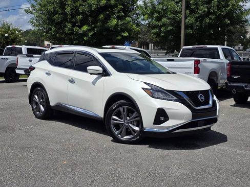 Used 2022 Nissan Murano Platinum FWD image 2