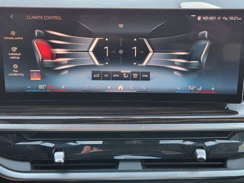 Used 2025 BMW X5 xDrive50e image 17