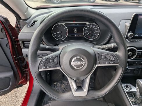 Used 2024 Nissan Sentra SV image 21