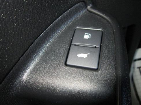 Used 2016 Honda Pilot Touring image 34