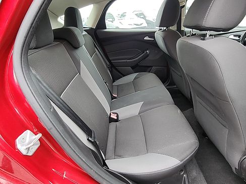 Used 2013 Ford Focus SE image 25