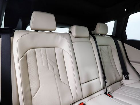 New 2026 BMW X3 xDrive30 w/ Premium Package image 28