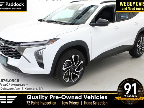 Used 2024 Chevrolet Trax RS w/ Driver Confidence Package FWD image 1