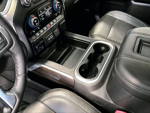 Used 2020 Chevrolet Silverado 1500 LT Trail Boss image 20