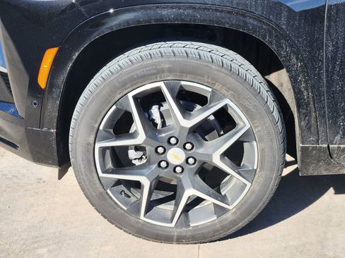 New 2026 Chevrolet Traverse High Country image 11