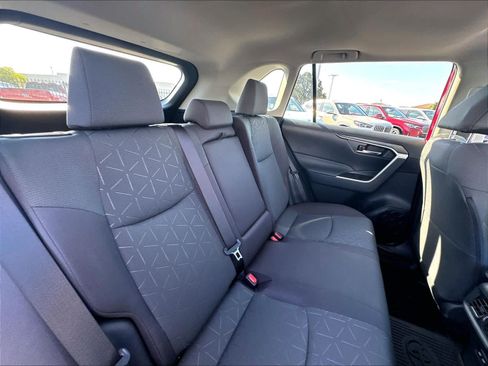 Used 2024 Toyota RAV4 XLE w/ Convenience Package AWD/4WD image 26