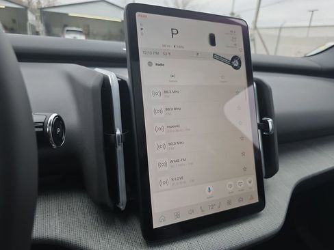 New 2026 Volvo EX30 Cross Country Ultra image 28