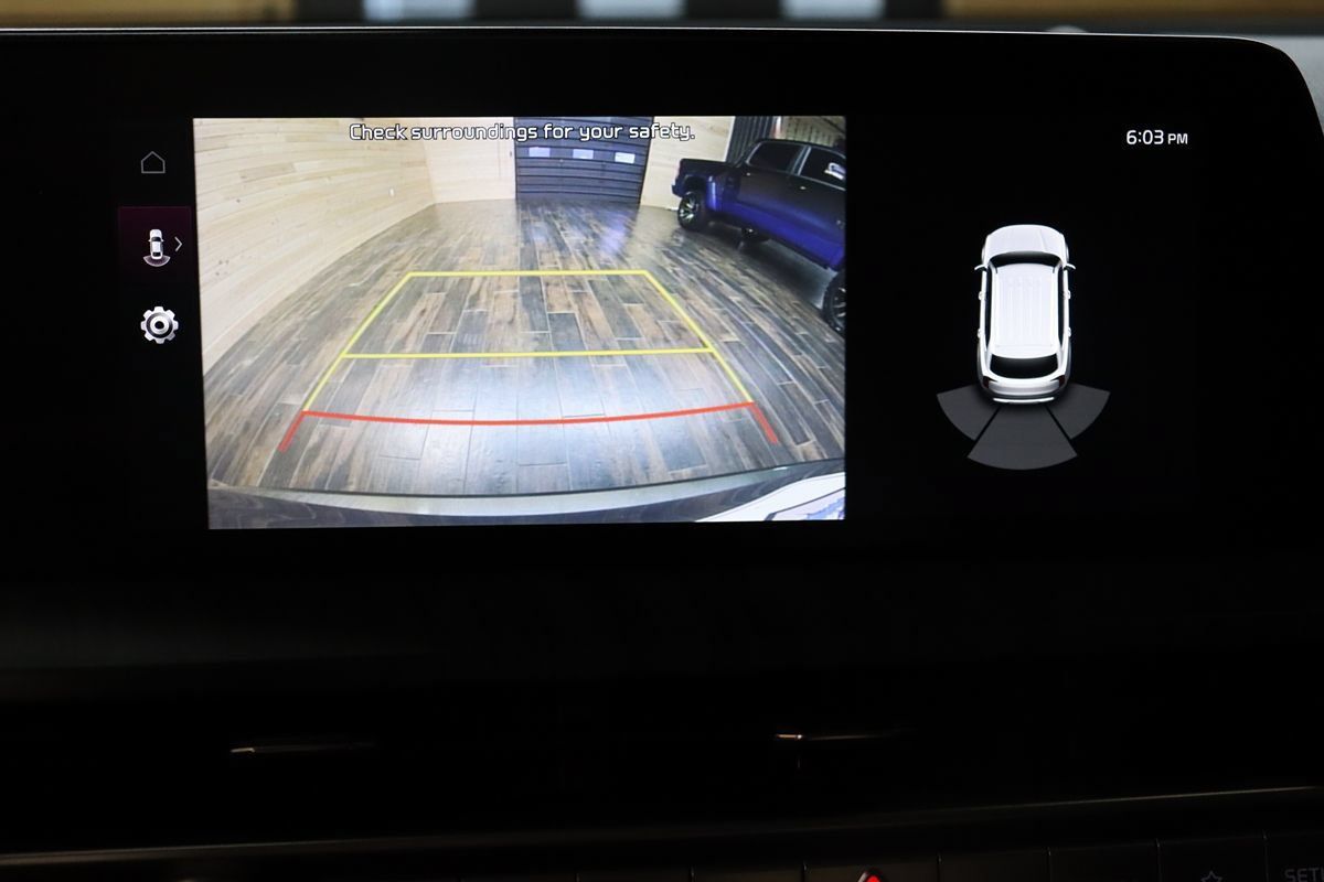 Used 2024 Kia Telluride EX w/ EX Captain's Chair Package FWD image 41