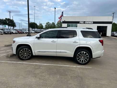 Used 2020 GMC Acadia Denali w/ Technology Package FWD image 8