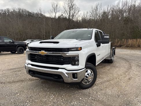 New 2026 Chevrolet Silverado 3500 LT w/ Convenience Package image 11
