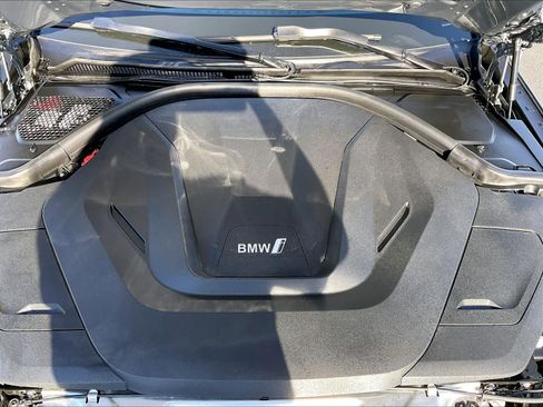 Certified 2025 BMW i4 eDrive40 w/ Premium Package image 33