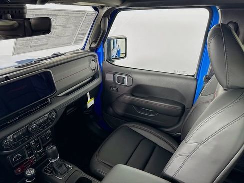 New 2026 Jeep Wrangler Unlimited Rubicon AWD/4WD image 26
