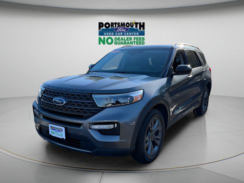 Used 2022 Ford Explorer XLT w/ Equipment Group 202A AWD/4WD image 16