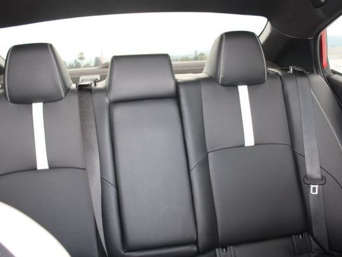 Used 2025 Toyota Camry SE image 21