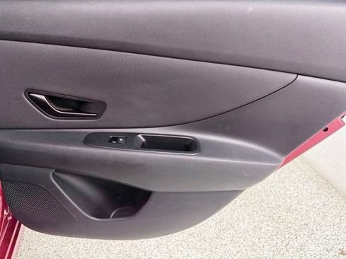 Used 2025 Hyundai Elantra Sport FWD image 18