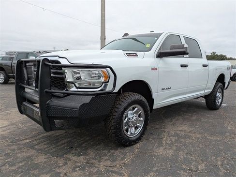 Used 2022 RAM 2500 Tradesman w/ Chrome Appearance Group image 8