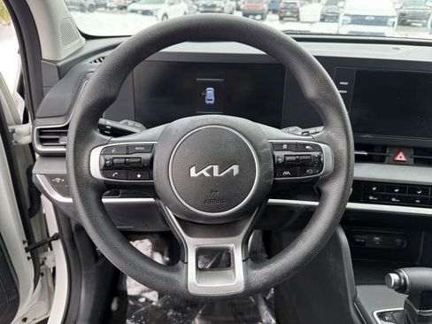 Used 2024 Kia Sportage LX image 27