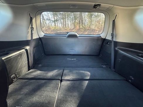 Used 2022 Nissan Armada SL w/ Captain's Chairs Package image 19
