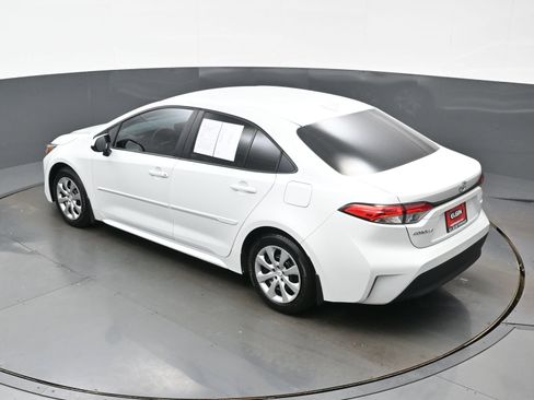 Used 2026 Toyota Corolla LE FWD image 36