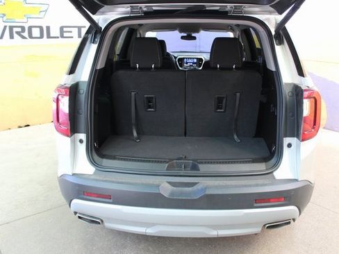 Used 2020 GMC Acadia SLE image 11