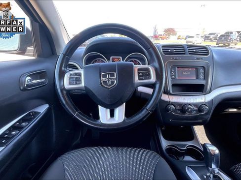 Used 2020 Dodge Journey SE w/ SE Popular Equipment Group FWD image 5