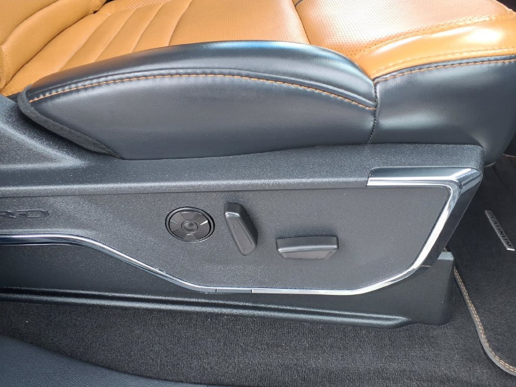 Used 2024 Ford F250 Platinum AWD/4WD image 14