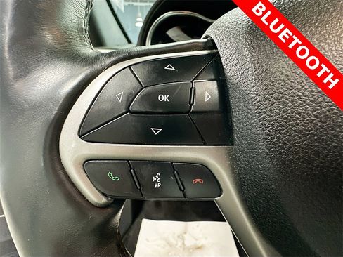 Used 2018 Jeep Grand Cherokee Limited image 36