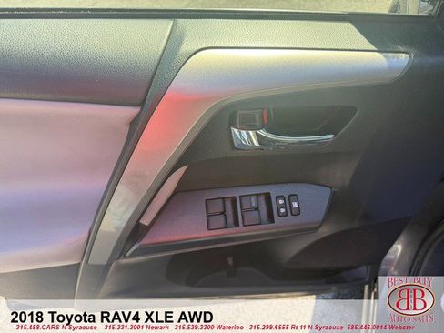 Used 2018 Toyota RAV4 XLE AWD/4WD image 8