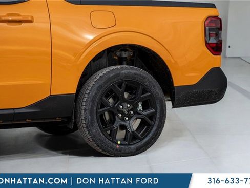 New 2026 Ford Maverick Lariat w/ Black Appearance Package image 39
