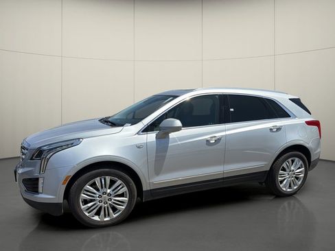 Used 2019 Cadillac XT5 Premium Luxury FWD image 3