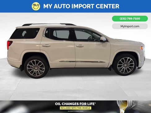 Used 2023 GMC Acadia Denali w/ Denali Ultimate Package image 8