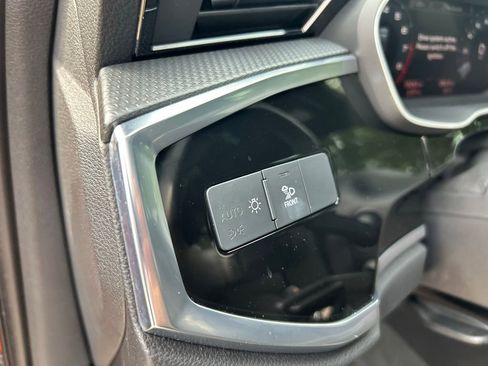 Used 2023 Audi Q5 2.0T Premium w/ Convenience Package image 50