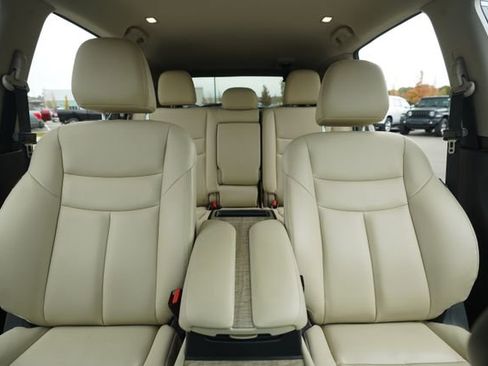 Used 2024 Nissan Murano SV image 34