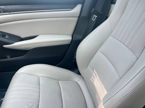 Used 2021 Honda Accord Touring image 36