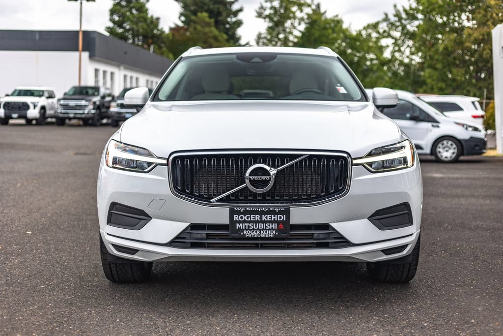 Used 2018 Volvo XC60 T5 Momentum w/ Convenience Package AWD/4WD image 5