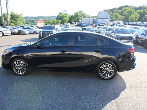 Used 2024 Kia Forte LXS FWD image 5