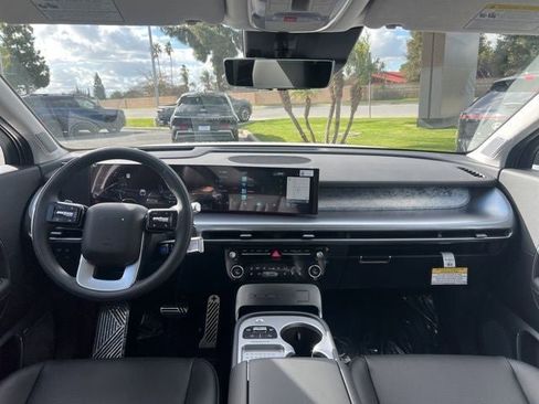 New 2026 Hyundai Ioniq 9 Calligraphy image 20