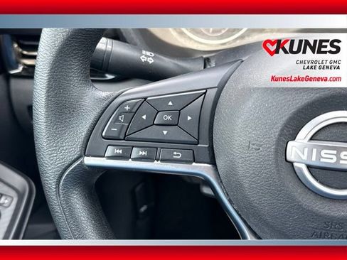 Used 2024 Nissan Sentra SV FWD image 32