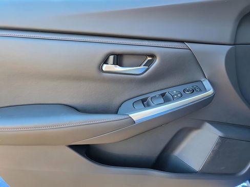 Used 2025 Nissan Sentra SR w/ Trunk Package image 20