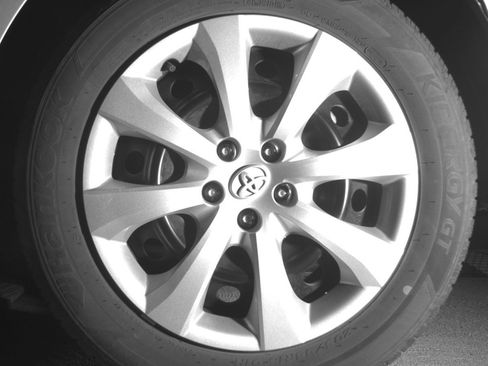 Used 2025 Toyota Corolla LE FWD image 14