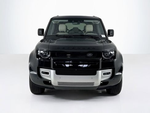 Used 2024 Land Rover Defender 110 S image 8