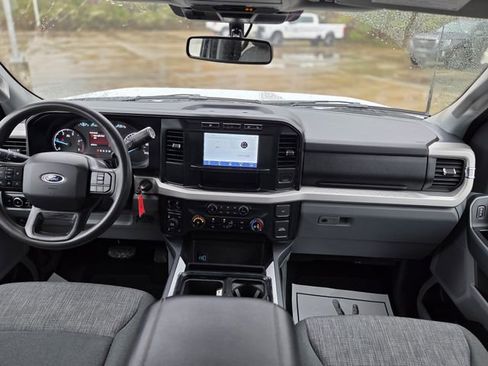 Used 2023 Ford F250 XLT w/ FX4 Off-Road Package image 18