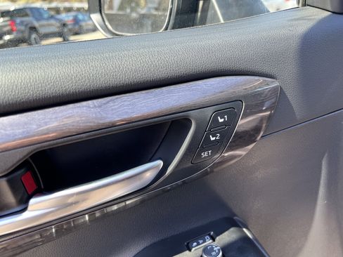 New 2026 Toyota Highlander Limited image 10