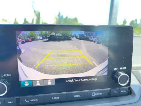 Used 2023 Honda Accord EX image 9